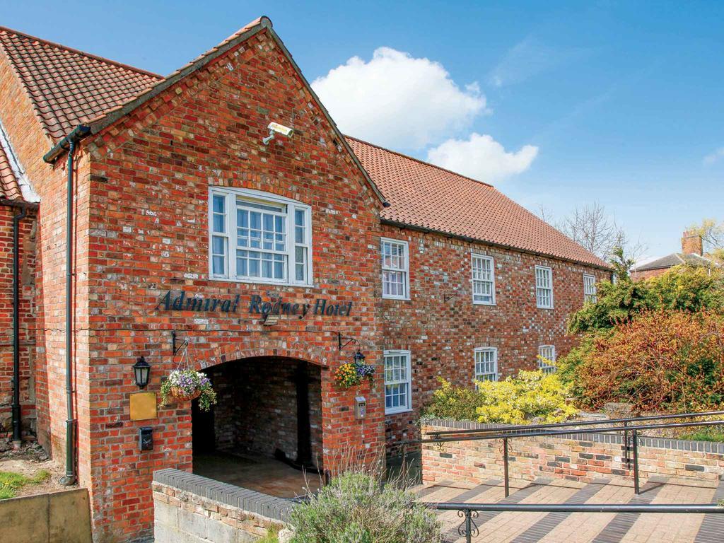 The Admiral Rodney Hotel, Horncastle, Lincolnshire Хорнкасъл Екстериор снимка